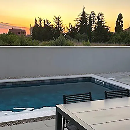 בית נופש Gorgeous In *