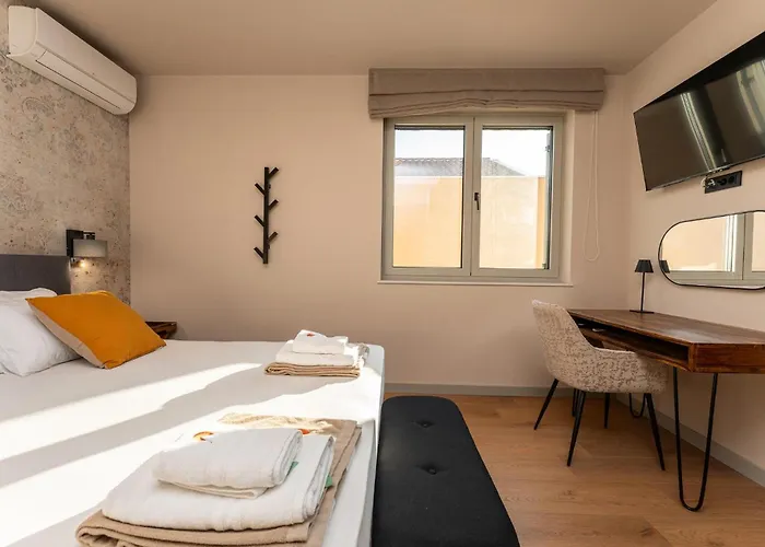 Дом отдыха Gorgeous In Затон