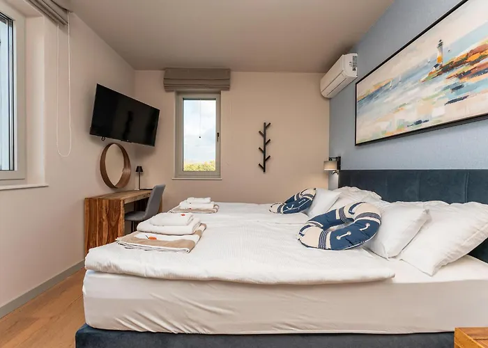 Gorgeous In * Затон